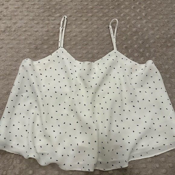 White top - Picture 1 of 3